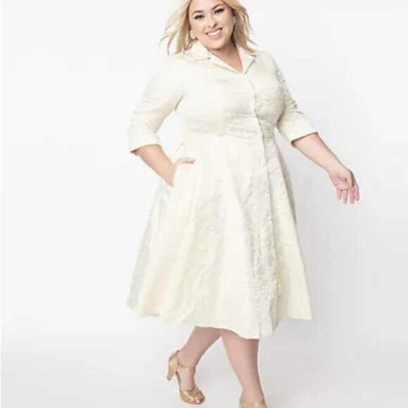 NWT Unique Vintage Ivory & Gold Brocade Swing Dress - Picture 2 of 4
